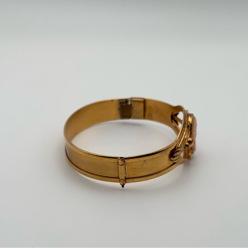 Vintage Gold-Tone Cameo Bangle Bracelet - Picture 2 of 6